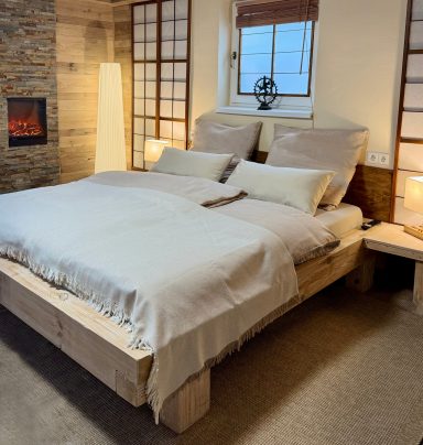 Naturholz Massivbett